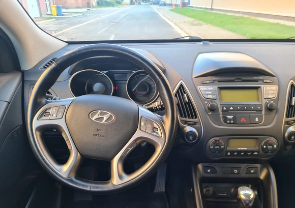 Hyundai ix35 cena 46900 przebieg: 175000, rok produkcji 2015 z Złotoryja małe 121